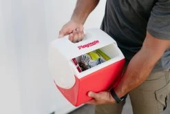 IGLOO Playmate Pal Cooler Red -Hike & Outdoor Deals Store k10bed39207868bcade8df58e81d1348a