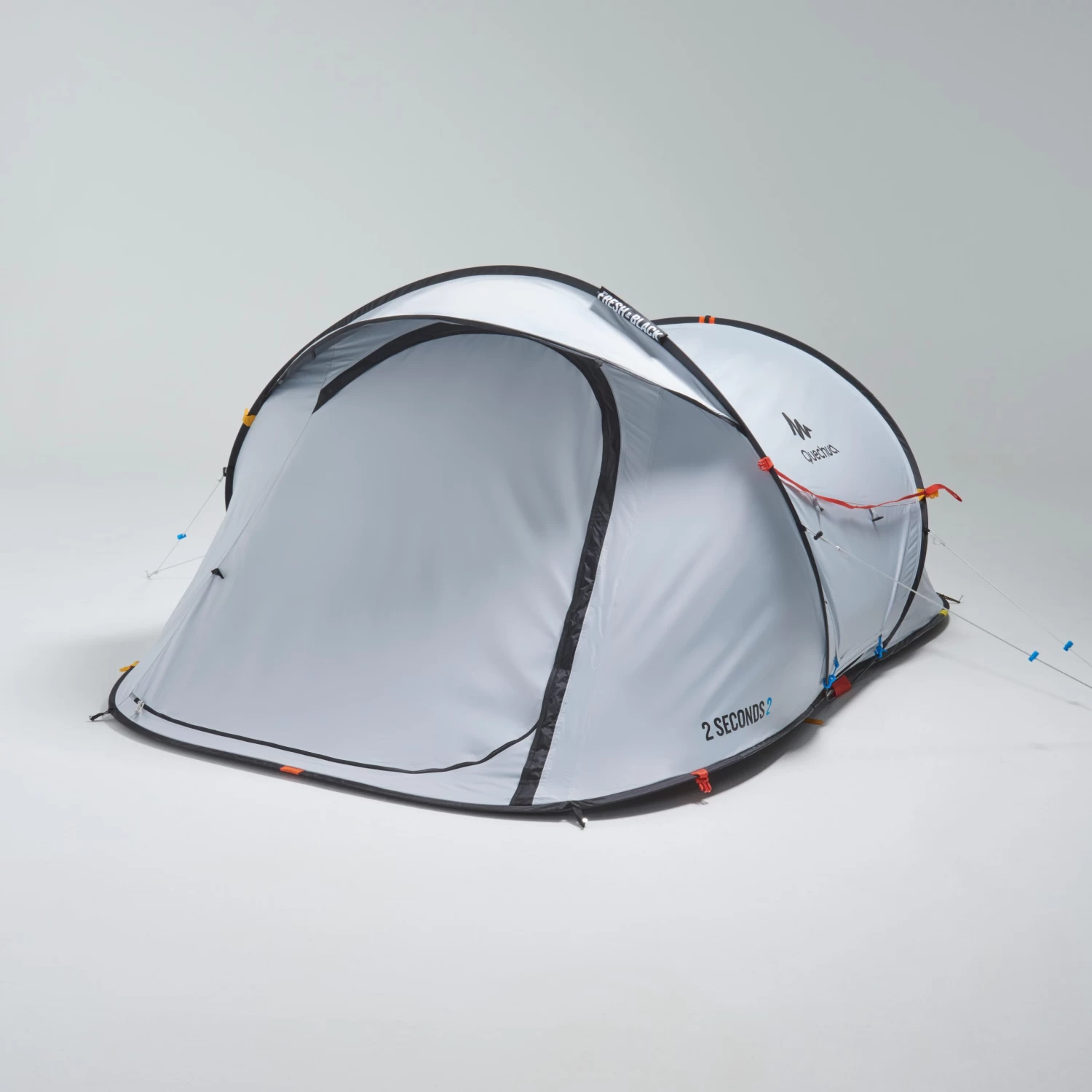 Quechua 2 Man Pop-Up Blackout Tent 4 Quechua 2 Man Pop-Up Blackout Tent - Image 4