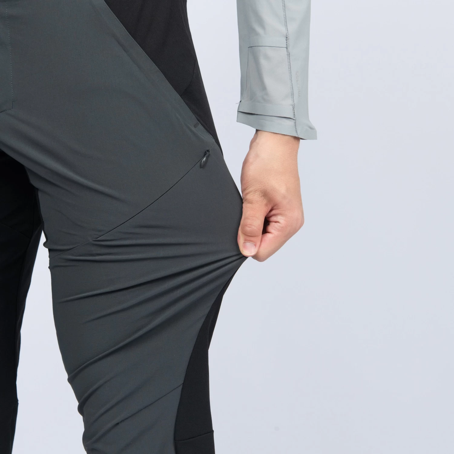 Quechua Men's Hiking Trousers MH500 6 Quechua Men's Hiking Trousers MH500 - Image 6