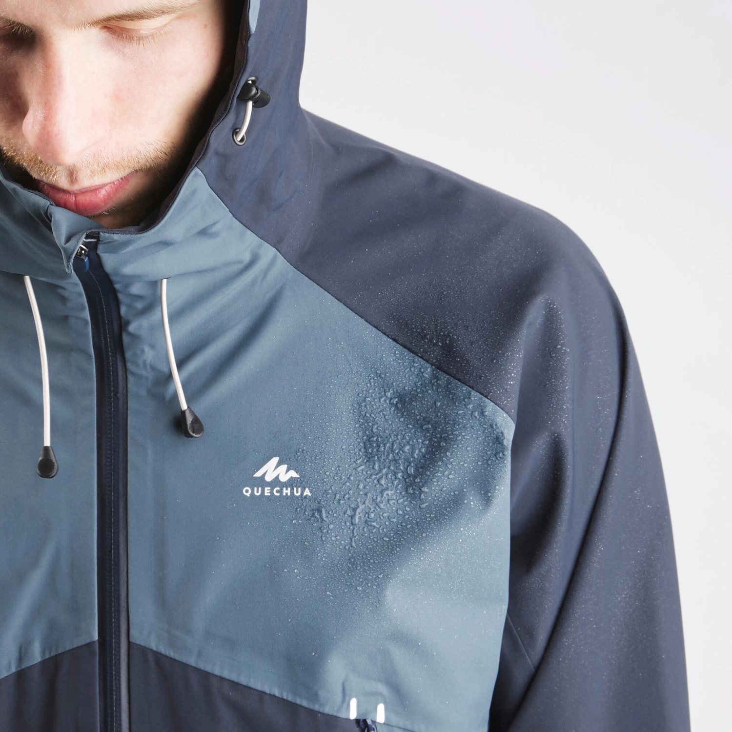 Quechua Men's Hiking Lightweight Waterproof Jacket MH500 3 Quechua Men's Hiking Lightweight Waterproof Jacket MH500 - Image 3