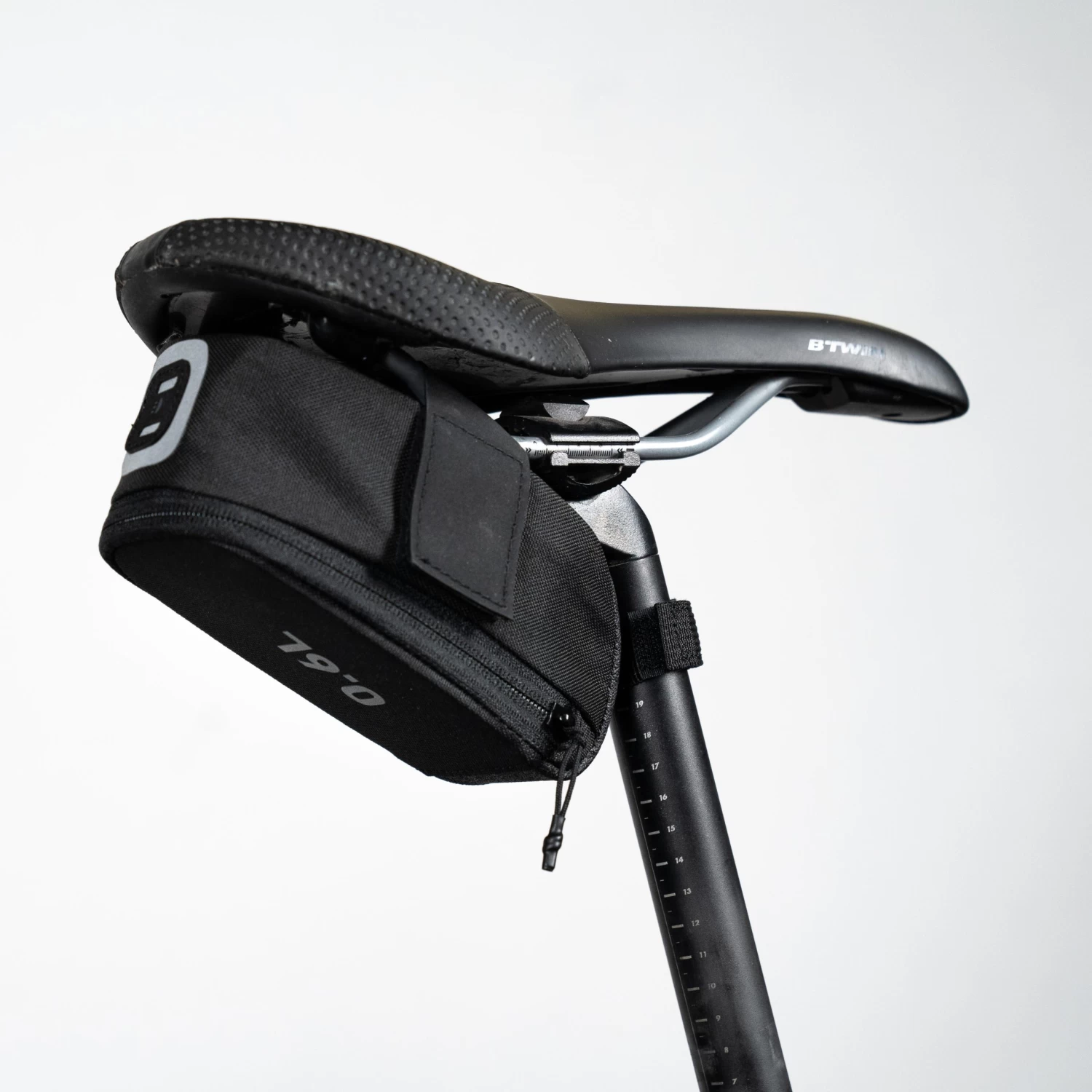 Riverside Saddle Bag Kit Easy M 0.6L + Multitool + 3 Tyre Lever 7 Riverside Saddle Bag Kit Easy M 0.6L + Multitool + 3 Tyre Lever - Image 7