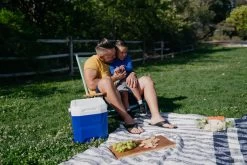 IGLOO Laguna 12 Cool Box Red -Hike & Outdoor Deals Store kf13c3798f481cd5b2f5e89f7e2264ffb